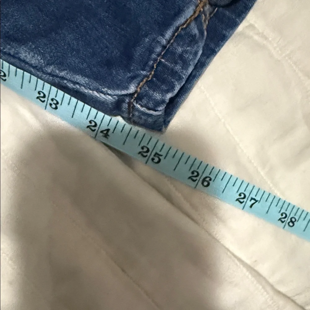 👖 KanCan Distressed Skinny Jeans – Medium Wash (Style KC4086D) {5/26} - Picture 10 of 11